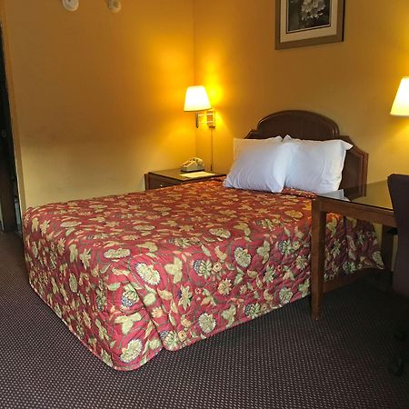 Days Inn By Wyndham York Alabama Екстер'єр фото
