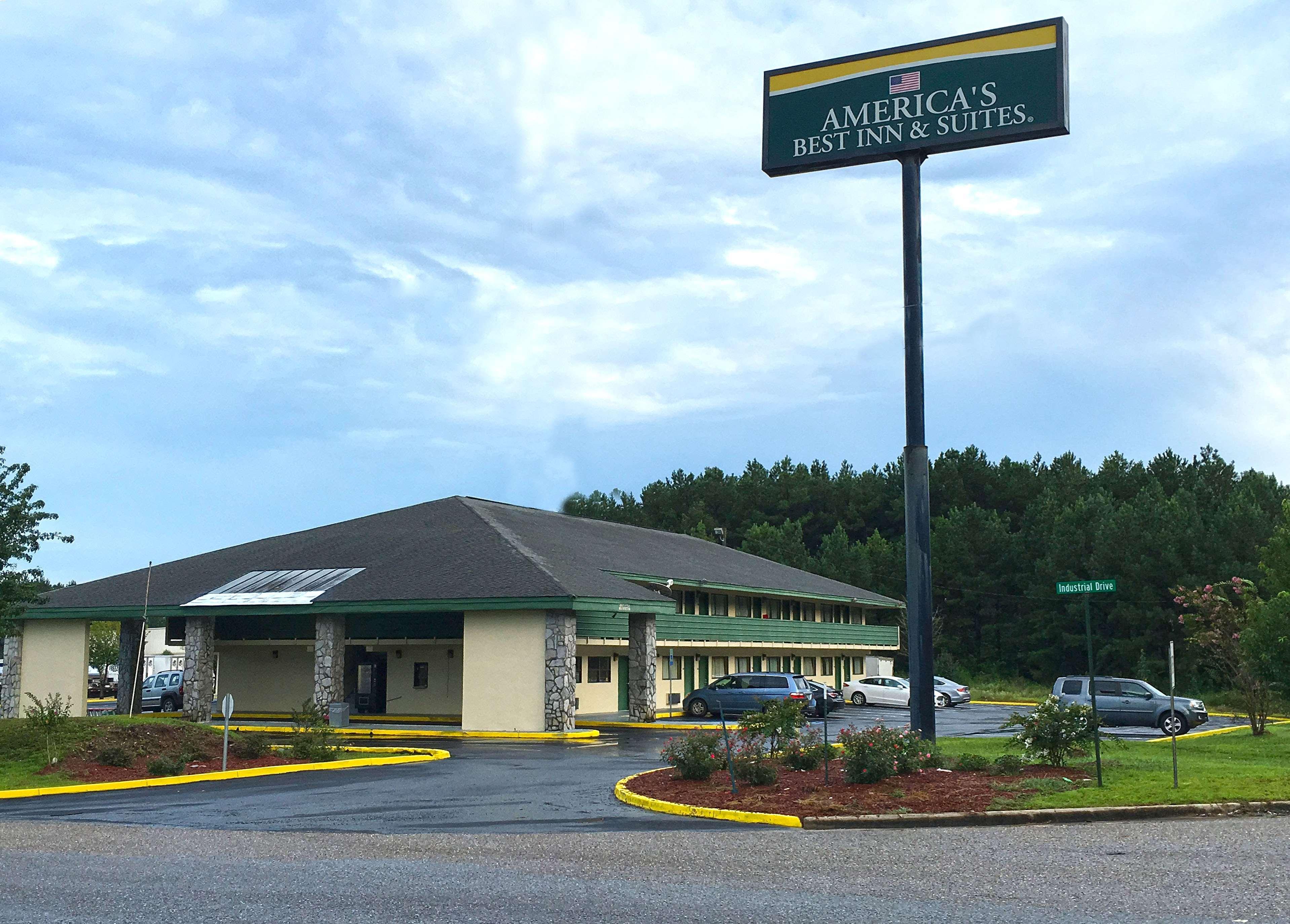 Days Inn By Wyndham York Alabama Екстер'єр фото